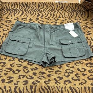 Aeropostale Olive Cargo Shorts